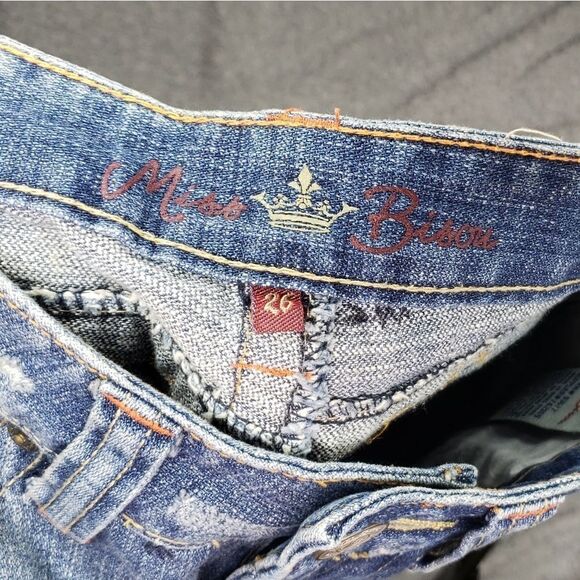 Miss Bisou | Denim Capris - Picture 2 of 6